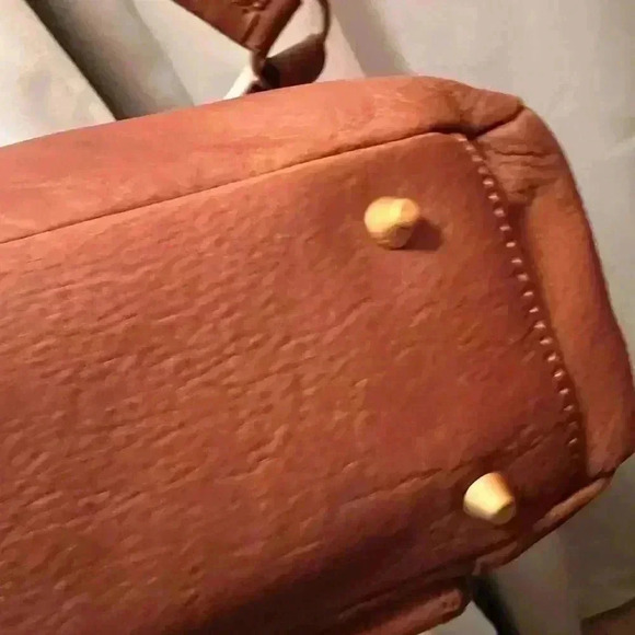 Stone Mountain buttery leather organizer handbag. - Picture 13 of 15